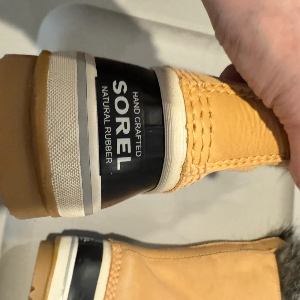 NWT Sorel‎ Joan of Arctic Waterproof Winter Snow Boots HARD TO FIND Gift Classic